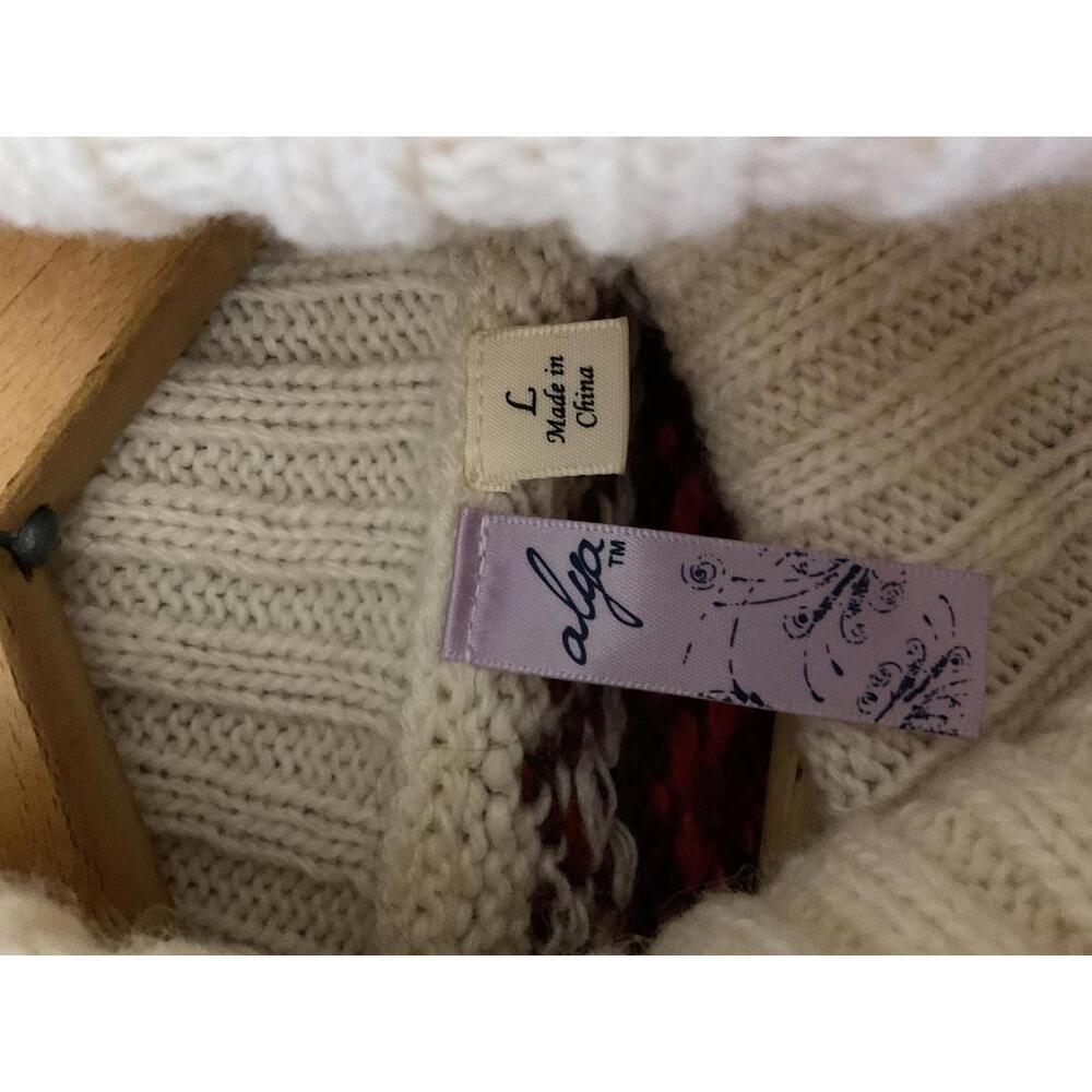 Alya White Wool Blend Turtleneck Sweater with Colorful Pattern Large - Picture 7 of 10
